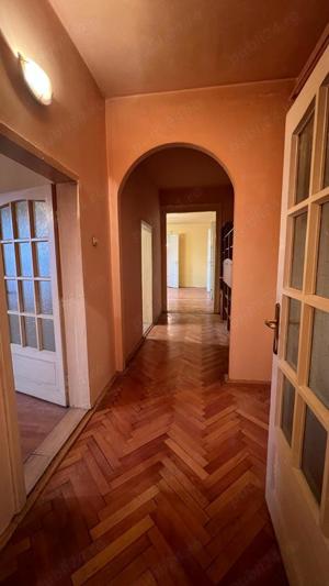 Apartament 3 camere in zona Ultracentrala - imagine 3