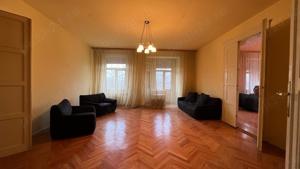 Apartament 3 camere in zona Ultracentrala