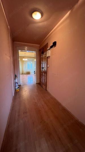 Apartament 3 camere in zona Ultracentrala - imagine 17