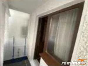 1 camera et 3 CENTRALA balcon boxa zona Dacia - imagine 4