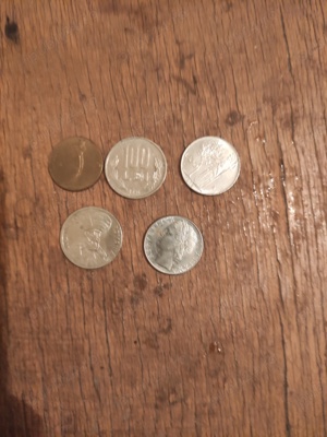 Vand  40 monezi Romanesti si din alte tari - imagine 2