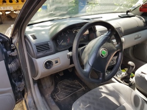 Skoda Octavia 1.9 tdi, pentru  piese, întreagă.