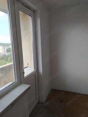 Apartament decomandat 3 camere, 65mp (62mp util), etaj 10, Zona Ultracentrală Onești - imagine 3