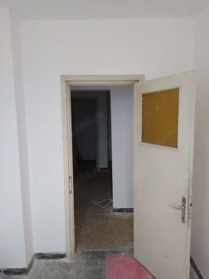 Apartament decomandat 3 camere, 65mp (62mp util), etaj 10, Zona Ultracentrală Onești - imagine 5