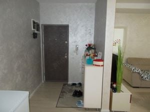 Apartament 3 camere, Dumbravita, parter, mobilat, langa sat - imagine 2