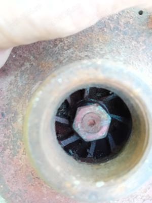 Pompă mașină erbicidat - imagine 3