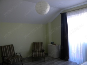 Apartament cu 4 camere decomandat în Turnişor - imagine 8