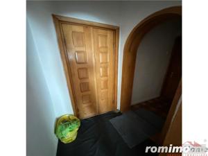 Apartament 4 camere , etaj 2, zona Sud - Paco, liber - imagine 16