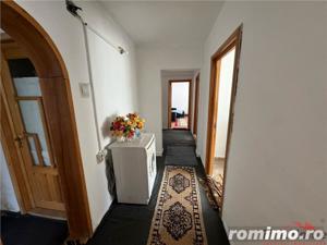 Apartament 4 camere , etaj 2, zona Sud - Paco, liber - imagine 15