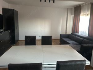 Apartament deosebit cu 3 camere, semi-central, etaj 2 - imagine 6