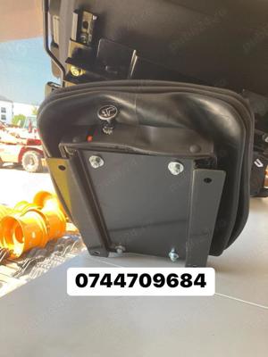 Scaun multifunctional rotativ buldoexcavatoare - imagine 2