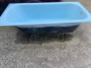 Vand in Resita, cada din fonta, emailata, de culoare bleo. - imagine 3