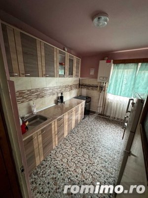 Apartament 3 camere decomandat 76 mp + 3 balcoane, zona Calvaria - imagine 4