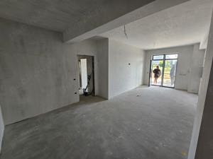 98000 EURO !! 3 Camere  -Bloc Nou-------- 82mp  - imagine 6