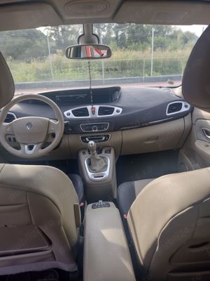 Renault Megan Scenic 1500 tdci an 2010 - imagine 2