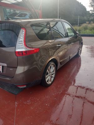 Renault Megan Scenic 1500 tdci an 2010 - imagine 7