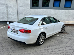 Audi A4 B8 2.0Tdi 143cp Euro 5 Navi xenon - imagine 3