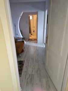 De închiriat apartament cu 2 camere decomandate(Cornişa) - imagine 4