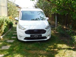 Ford Grand Tourneo - imagine 8