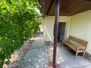 Proprietar,vând casă 3 camere,Chiscani.1300mp,70000Euro,negociabil. - imagine 4