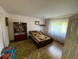 Proprietar,vând casă 3 camere,Chiscani.1300mp,70000Euro,negociabil. - imagine 3