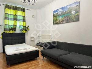 Casa cu 5 camere la curte comuna, ultracentral in Oradea - imagine 10