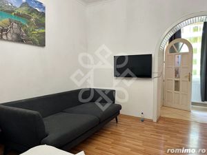 Casa cu 5 camere la curte comuna, ultracentral in Oradea - imagine 11