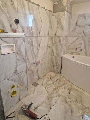 Amenajări interioare  - imagine 9