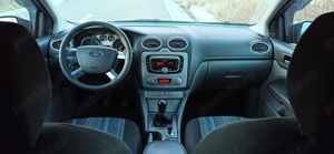 Nissan Qashqai, Ford Focus  - imagine 2