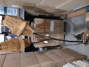 Vand veioza hand made de podea cu picior din lemn