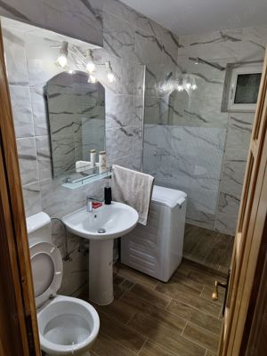 Închiriez apartament  - imagine 3