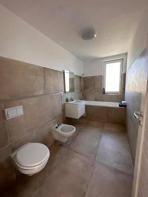 Apartament 3 camere GIroc scara interioara - imagine 6