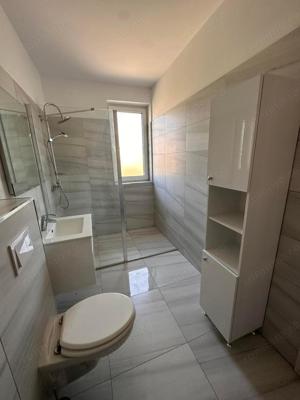 Apartament 3 camere GIroc scara interioara - imagine 3