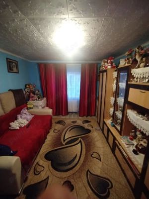 Vând apartament cu 3 camere