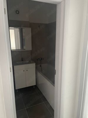 Apartament 2 cam, nou,  parțial mobilat, loc parcare acoperit. - imagine 2