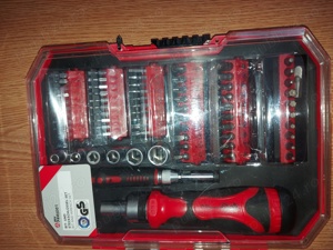 Trusa cu chei tubulare si set cu varfuri   biti, surubelnita cu clichet - imagine 3