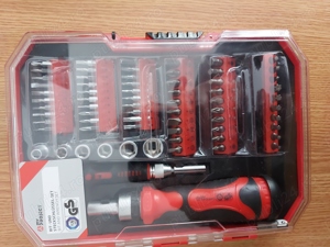 Trusa cu chei tubulare si set cu varfuri   biti, surubelnita cu clichet - imagine 9