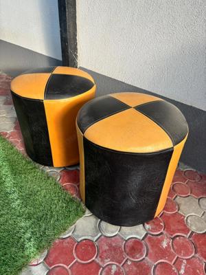 Vând 2 canapele și tabureți - imagine 4