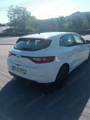 Vând Renault Megane 4 hatchback. 42000km  - imagine 3