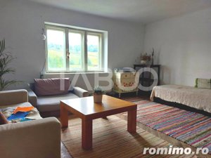 Casa in Marpod 30 km de Sibiu toate utilitatile 3 camere teren 961 mp - imagine 3