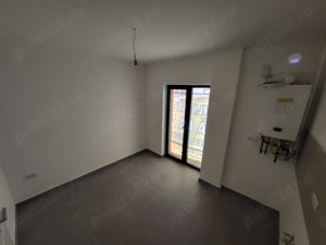 Vând apartament o cameră  - imagine 3