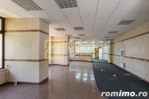 Spatiu comercial P+1, Buhusi, central, jud Bacau - imagine 14