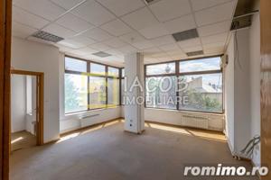 Spatiu comercial P+1, Buhusi, central, jud Bacau - imagine 13