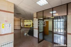 Spatiu comercial P+1, Buhusi, central, jud Bacau - imagine 5