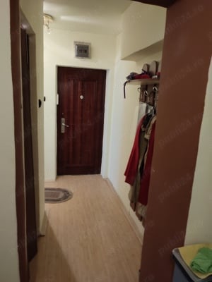 Slobozia , Ialomița , Apartament 2 camere , decomandat , parter , ultracentral , 52 mp utili  - imagine 2