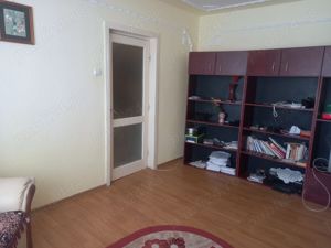 Apartament de vanzare - imagine 2