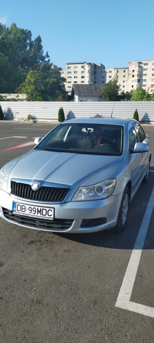 Vând SKODA OCTAVIA 2 face lift 1.6 diesel  - imagine 7 Vând SKODA OCTAVIA 2 face lift 1.6 diesel  - imagine 7