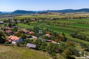 Casă / Vilă cu 3 camere de vânzare în Sat Rovina,  jud. Hunedoara - imagine 3