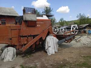 Vand combina agricola IH 431 sau dezmembrez  - imagine 2