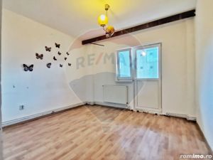 Apartament 4 camere, strada Molidului-Racadau - imagine 4